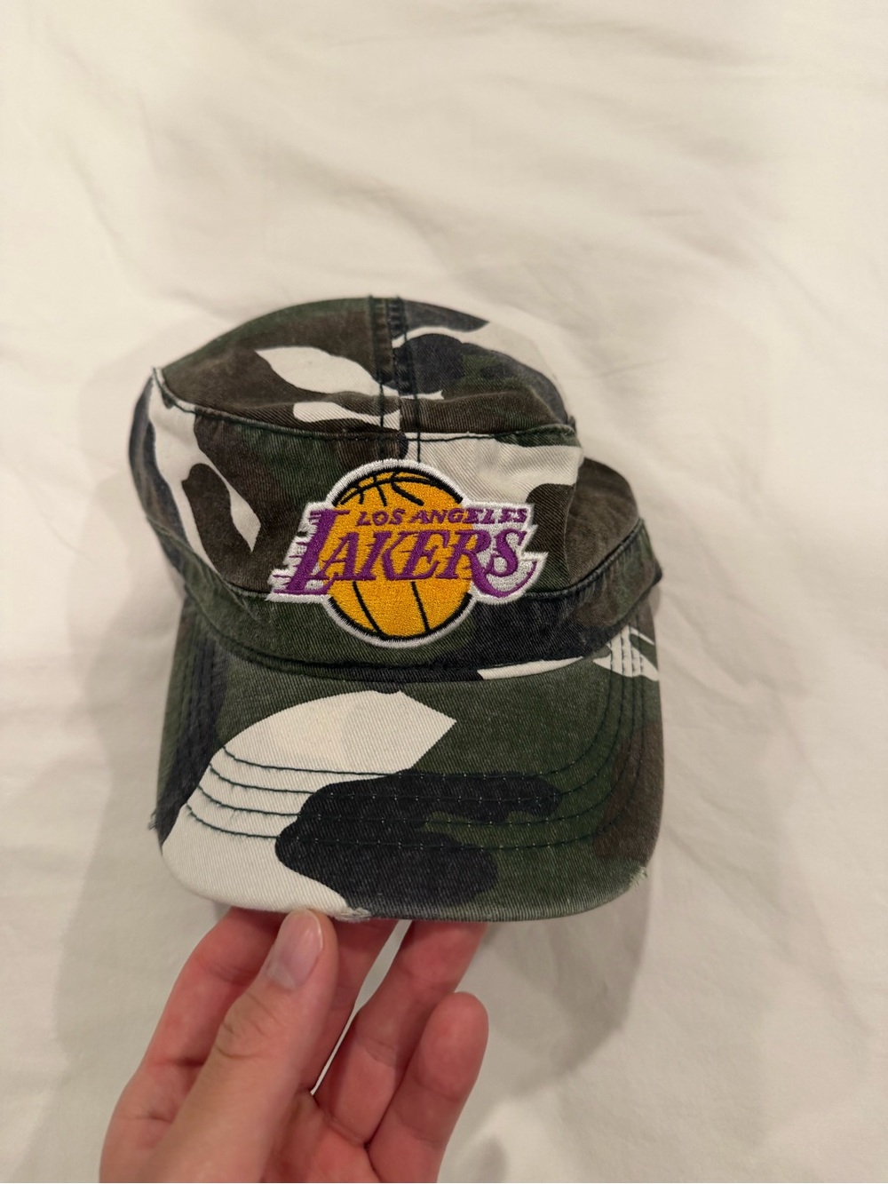 Los Angeles Lakers Camo Baseball Cap